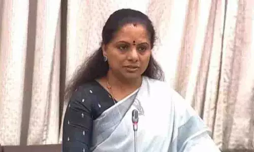 कविता ने BRS कार्यकर्ताओं से कांग्रेस सरकार के खिलाफ जनता को संगठित करने को कहा कविता ने BRS कार्यकर्ताओं से कांग्रेस सरकार के खिलाफ जनता को संगठित करने को कहा
