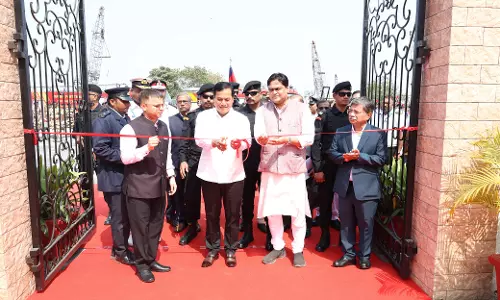 Mumbai: सारबानंद सोनोवाल ने भारत के सबसे बड़े टर्मिनल से क्रूज़ ऑपरेशन्स की शुरुआत की