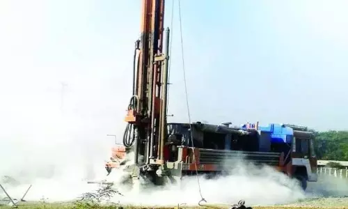 गर्मियों में जल संकट के कारण Adilabad में बोरवेल की मांग बढ़ी