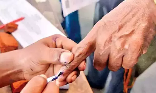 Hyderabad स्थानीय निकाय एमएलसी चुनाव के लिए पूरी तैयारी; कल जीएचएमसी में मतदान Hyderabad स्थानीय निकाय एमएलसी चुनाव के लिए पूरी तैयारी; कल जीएचएमसी में मतदान