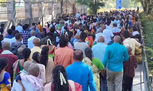 अपने वाहनों से तिरुमाला आने वाले भक्तों को सतर्क रहना चाहिए