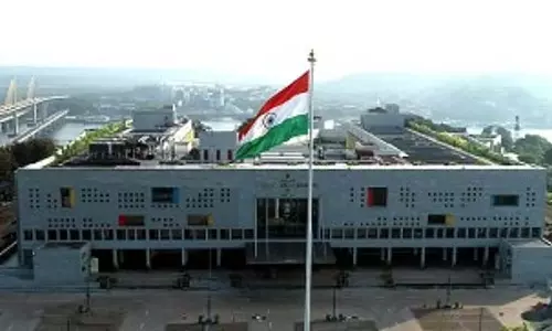 बॉम्बे हाई कोर्ट में बम की धमकी: अज्ञात IED चेतावनी से आपातकालीन प्रतिक्रिया शुरू हुई