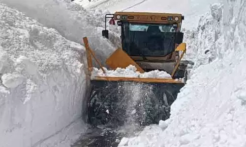 Lahaul में प्रमुख सड़कें अवरुद्ध, दारचा से आगे पर्यटकों की आवाजाही की अनुमति नहीं