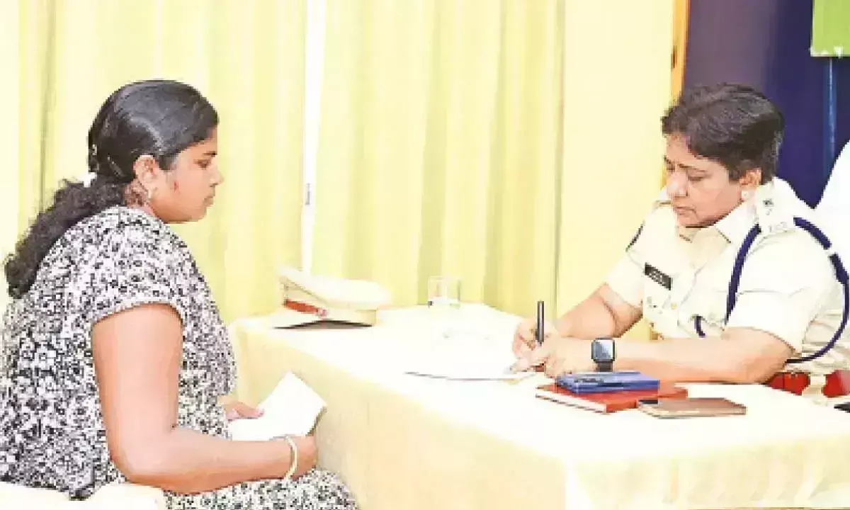Andhra: सभी शिकायतकर्ताओं को न्याय सुनिश्चित किया जाएगा: एसपी रत्न