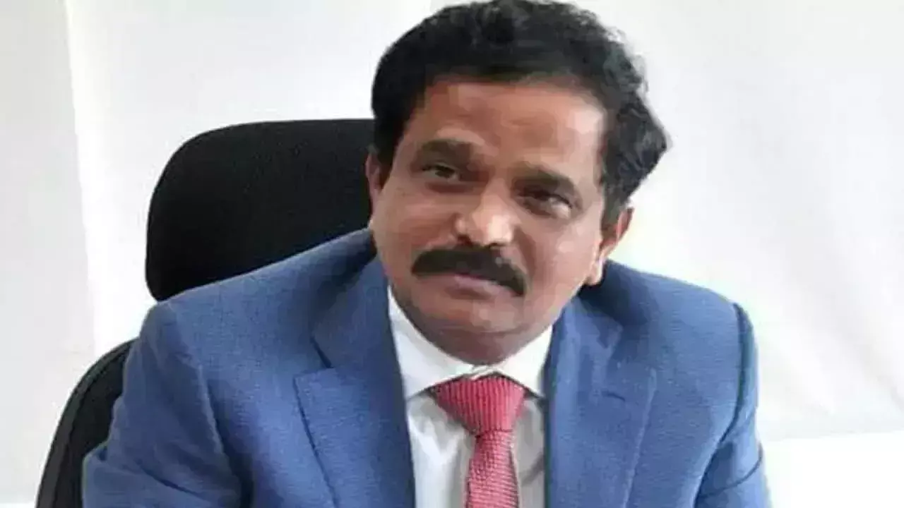 Andhra: अभिनेत्री उत्पीड़न मामले में पूर्व एपी खुफिया प्रमुख गिरफ्तार
