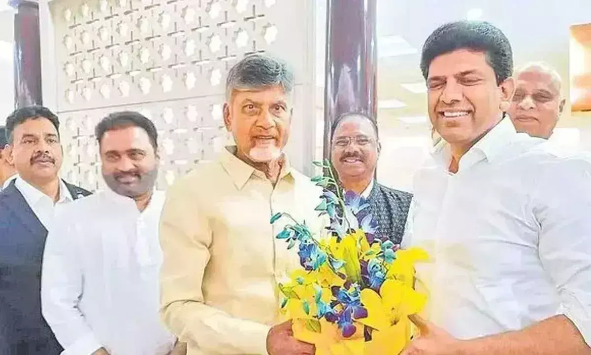 Andhra: विदेश दौरे से दिल्ली लौटे चंद्रबाबू, आज केंद्रीय मंत्रियों से करेंगे मुलाकात