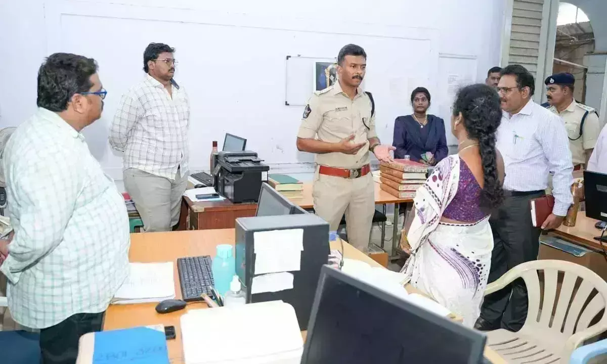 Andhra: SP ने किया पुनर्निर्मित पुलिस अस्पताल का निरीक्षण