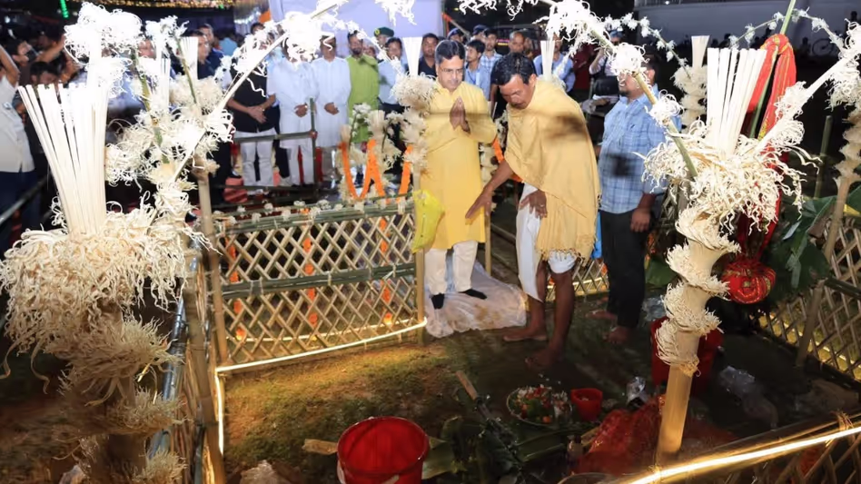 Tripura आदिवासी संस्कृति और पारंपरिक नृत्यों के संरक्षण पर अडिग सीएम माणिक साहा Tripura आदिवासी संस्कृति और पारंपरिक नृत्यों के संरक्षण पर अडिग सीएम माणिक साहा