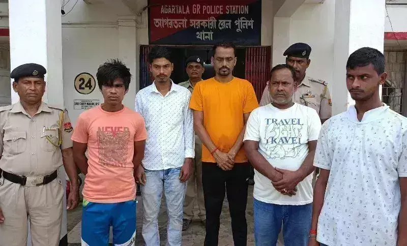 Tripura: अगरतला पुलिस और बीएसएफ ने सीमा पार मानव तस्करी के आरोप में पांच लोगों को गिरफ्तार