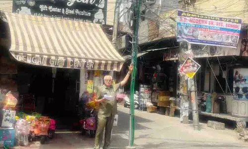 Amritsar: हजारों दूरसंचार कंपनियों के पोल बिना अनुमति या शुल्क भुगतान के स्थापित किए Amritsar: हजारों दूरसंचार कंपनियों के पोल बिना अनुमति या शुल्क भुगतान के स्थापित किए