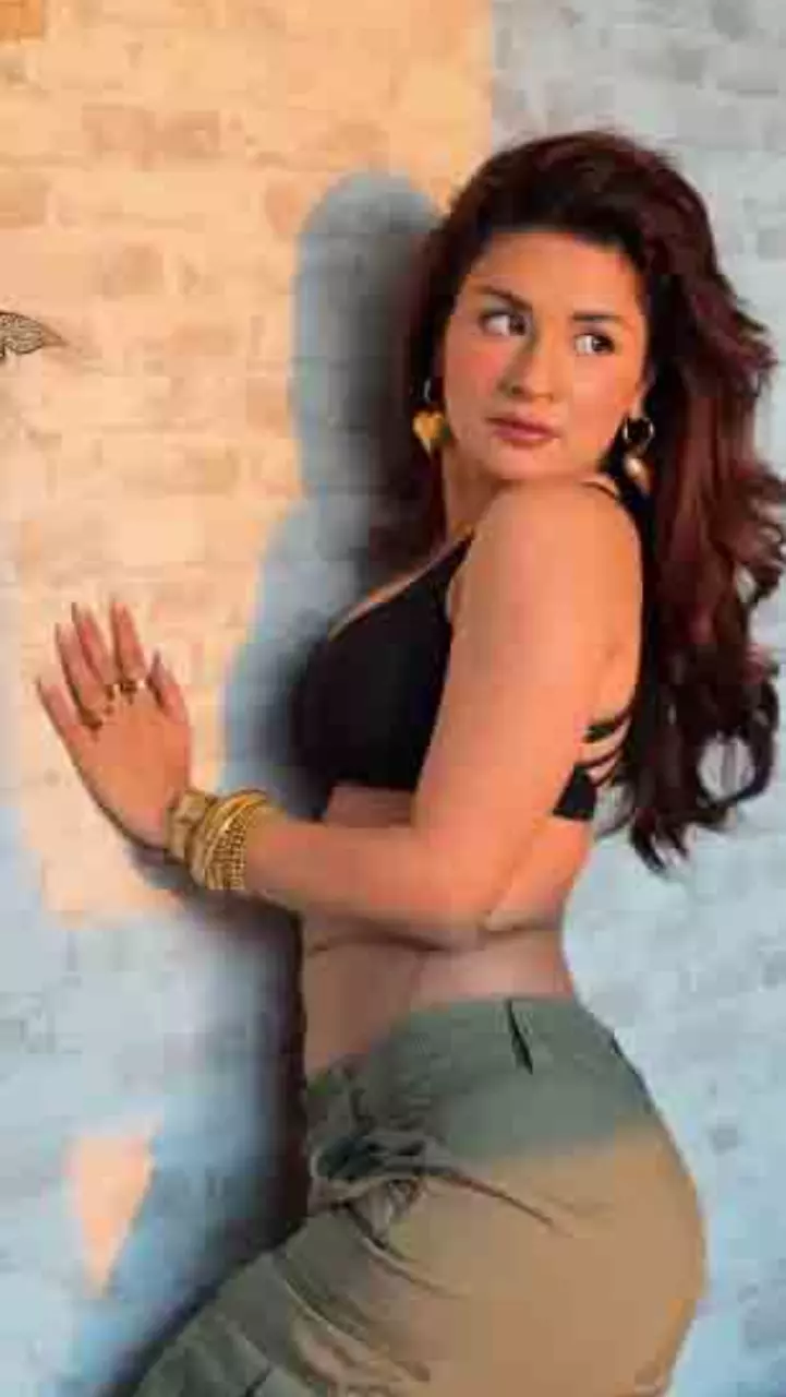 अवनीत कौर की हॉट अवतार
