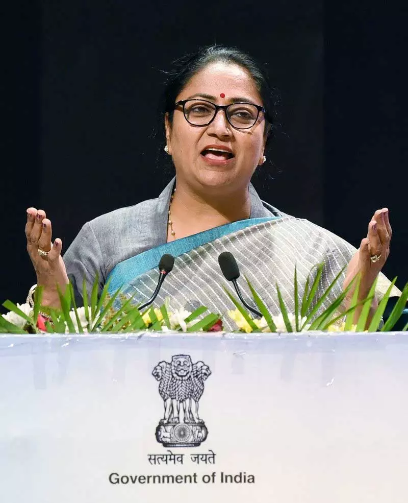 वरिष्ठ नागरिकों को 28 अप्रैल को त्यागराज स्टेडियम में मिलेंगे स्वास्थ्य कार्ड वरिष्ठ नागरिकों को 28 अप्रैल को त्यागराज स्टेडियम में मिलेंगे स्वास्थ्य कार्ड