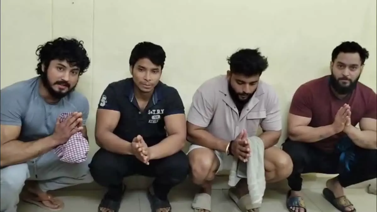 AI का कमाल, 4 बदमाश धरे गए, सड़क पर सरेआम गुंडागर्दी AI का कमाल, 4 बदमाश धरे गए, सड़क पर सरेआम गुंडागर्दी