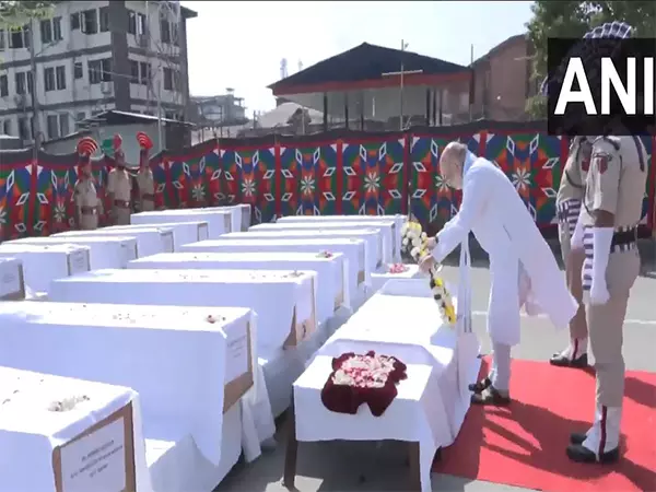 Amit Shah ने पहलगाम आतंकी हमले के पीड़ितों को श्रद्धांजलि दी Amit Shah ने पहलगाम आतंकी हमले के पीड़ितों को श्रद्धांजलि दी