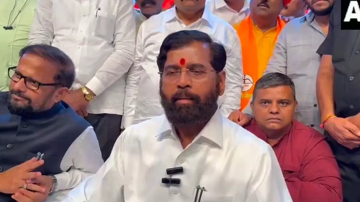 हमारे सैनिक बदला लेंगे : महाराष्ट्र के उपमुख्यमंत्री ने पहलगाम आतंकी हमले की निंदा की हमारे सैनिक बदला लेंगे : महाराष्ट्र के उपमुख्यमंत्री ने पहलगाम आतंकी हमले की निंदा की