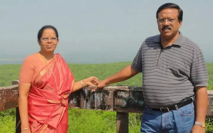 Kottayam में दंपत्ति की हत्या कर दी गई, शव खून से लथपथ मिले Kottayam में दंपत्ति की हत्या कर दी गई, शव खून से लथपथ मिले
