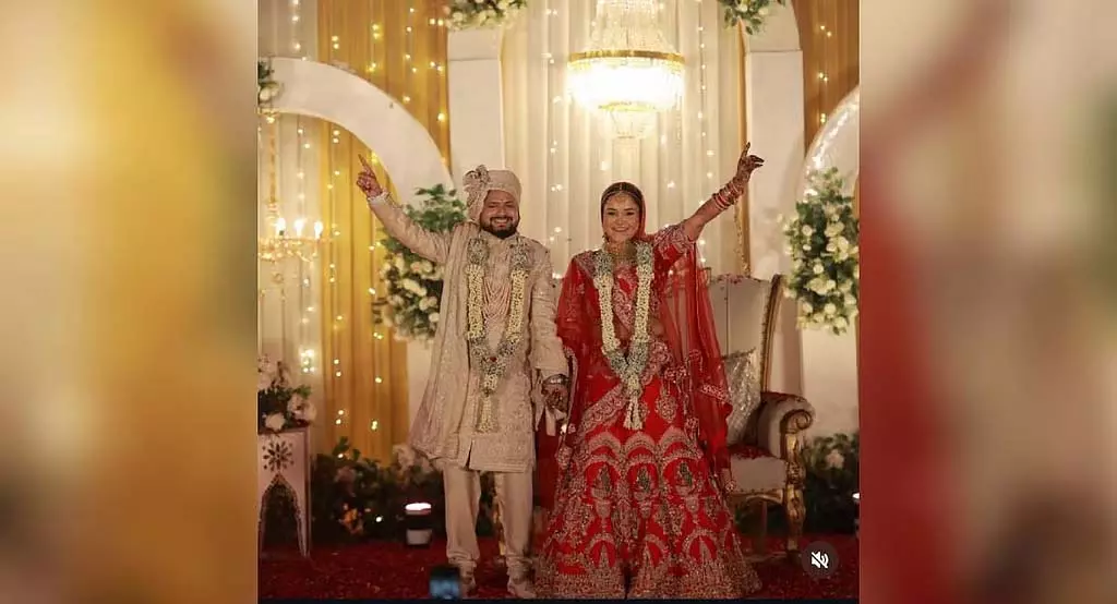 दो महीने पहले ही हुई थी शादी; पत्नी के सामने आतंकी गोलीबारी में कारोबारी की मौत दो महीने पहले ही हुई थी शादी; पत्नी के सामने आतंकी गोलीबारी में कारोबारी की मौत
