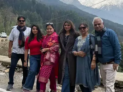 निगम अधिकारी भी आ जाते आतंकियों के निशाने पर, सपरिवार पहुंचे थे घूमने लेकिन... निगम अधिकारी भी आ जाते आतंकियों के निशाने पर, सपरिवार पहुंचे थे घूमने लेकिन...