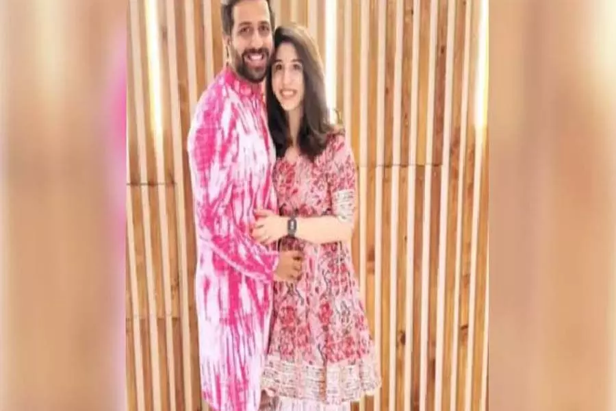 पहलगाम आतंकी हमले में मारे गए जयपुर के व्यक्ति के पार्थिव शरीर का परिवार कर रहा है इंतजार पहलगाम आतंकी हमले में मारे गए जयपुर के व्यक्ति के पार्थिव शरीर का परिवार कर रहा है इंतजार