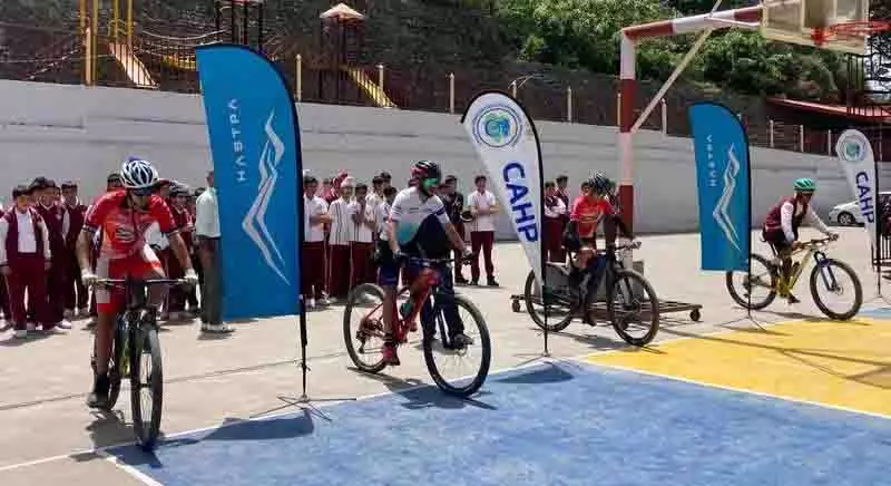 Himachal: ग्रह के लिए साइकिल चलाना, छात्रों ने साइकिलिंग कार्यक्रम के साथ पृथ्वी दिवस मनाया Himachal: ग्रह के लिए साइकिल चलाना, छात्रों ने साइकिलिंग कार्यक्रम के साथ पृथ्वी दिवस मनाया