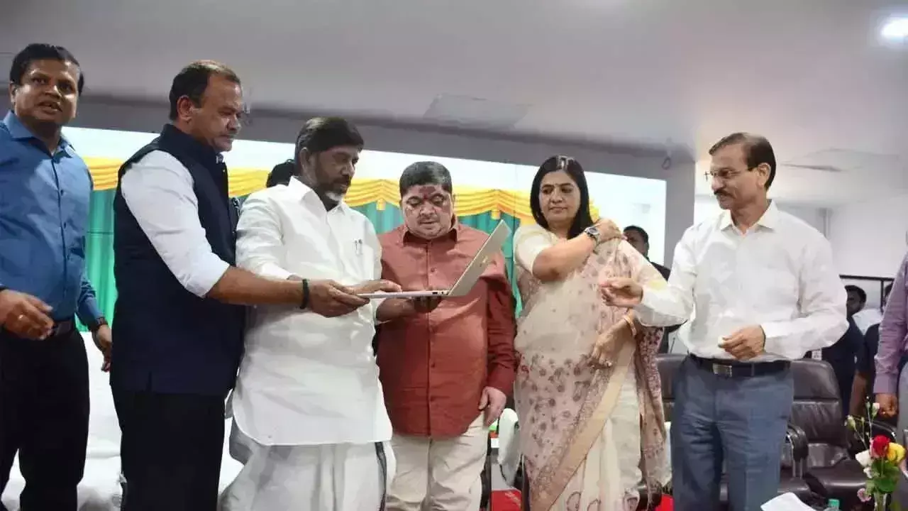 Telangana: इंटर परीक्षा में लड़कियों ने लड़कों को पछाड़ा Telangana: इंटर परीक्षा में लड़कियों ने लड़कों को पछाड़ा