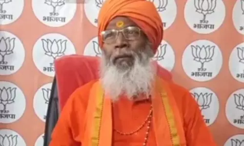 हिंदू एक नहीं, चार बच्चे पैदा करें : भाजपा सांसद साक्षी महाराज हिंदू एक नहीं, चार बच्चे पैदा करें : भाजपा सांसद साक्षी महाराज