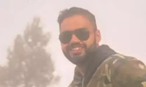 पहलगाम आतंकी हमला: 5 दिन पहले शादी करने वाले नौसेना अधिकारी की मौत पहलगाम आतंकी हमला: 5 दिन पहले शादी करने वाले नौसेना अधिकारी की मौत