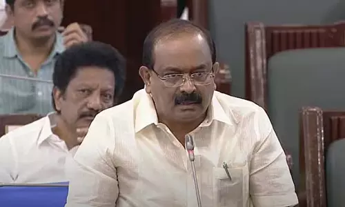 उचित मूल्य की दुकानों के सामने आश्रय स्थल बनाए जाएंगे: मंत्री चक्रवर्ती ने की पुष्टि उचित मूल्य की दुकानों के सामने आश्रय स्थल बनाए जाएंगे: मंत्री चक्रवर्ती ने की पुष्टि