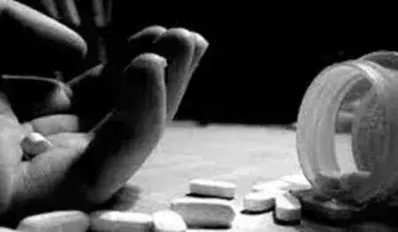 Kannauj: घरेलू विवाद के चलते दिल्ली पुलिस जवान ने खाया जहर, अस्पताल में भर्ती