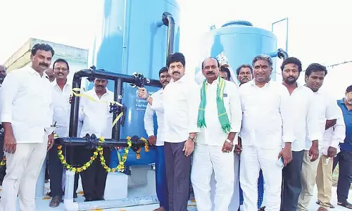 Andhra के मंत्री ने मछलीपट्टनम में माइक्रो वाटर फिल्टर का उद्घाटन किया