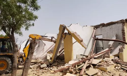 Haryana : झज्जर के गांवों में अवैध निर्माण तोड़े गए