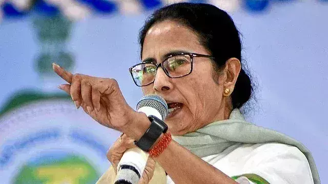 Kolkata: ​ममता बनर्जी ने पहलगाम हमले की निंदा की, पीड़ित परिवारों को सहायता का आश्वासन​