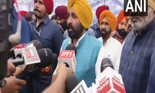पहलगाम हमले के बाद Punjab CM ने उच्च स्तरीय सुरक्षा बैठक की पहलगाम हमले के बाद Punjab CM ने उच्च स्तरीय सुरक्षा बैठक की