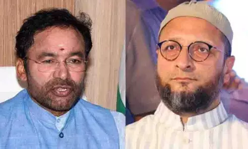 J&K terror attack: केंद्रीय मंत्री रेड्डी ने हैदराबाद में विरोध प्रदर्शन का नेतृत्व किया J&K terror attack: केंद्रीय मंत्री रेड्डी ने हैदराबाद में विरोध प्रदर्शन का नेतृत्व किया