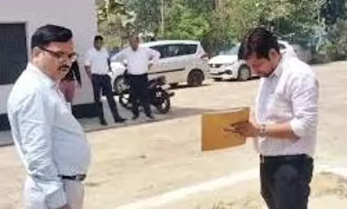 Shamshabad: अवैध रूप से संचालित बायोडीजल पंप पर कार्रवाई, टैंक सील Shamshabad: अवैध रूप से संचालित बायोडीजल पंप पर कार्रवाई, टैंक सील
