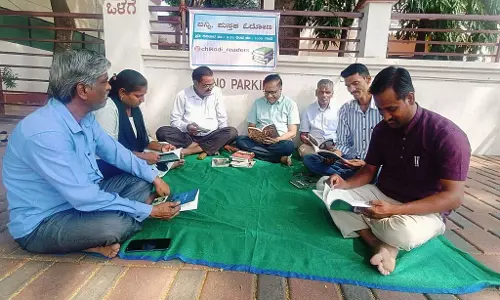 पुस्तक दिवस समारोह: गजानन कांबले युवाओं में पुस्तकों के प्रति प्रेम पैदा कर रहे पुस्तक दिवस समारोह: गजानन कांबले युवाओं में पुस्तकों के प्रति प्रेम पैदा कर रहे