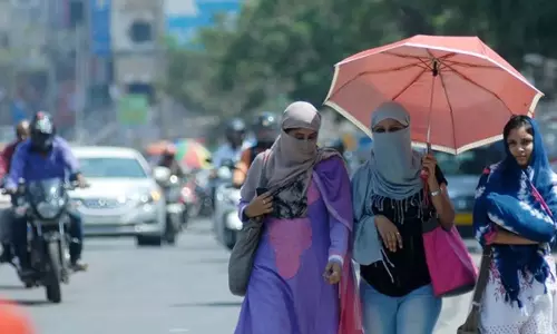 मौसम विभाग का अनुमान, ओडिशा के कई जिलों में चार दिन तक भीषण गर्मी रहेगी मौसम विभाग का अनुमान, ओडिशा के कई जिलों में चार दिन तक भीषण गर्मी रहेगी