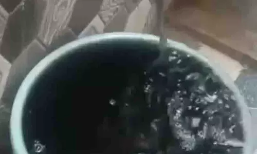 Muktsar में नलों से बह रहा काला पानी