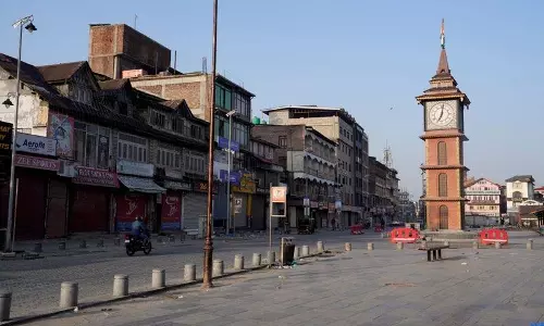 Kashmir घाटी में पहलगाम आतंकी हमले के खिलाफ बंद, 35 साल में पहली बार