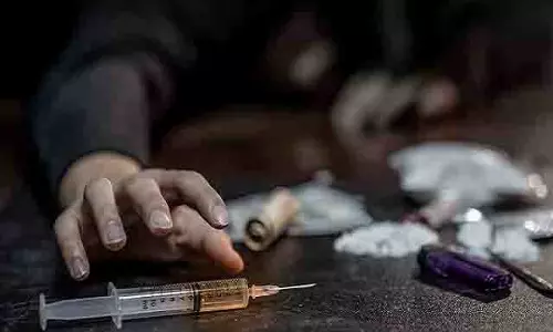 Himachal: नशे की समस्या से लड़ने में राज्य सरकार का सहयोग करने का आह्वान किया Himachal: नशे की समस्या से लड़ने में राज्य सरकार का सहयोग करने का आह्वान किया