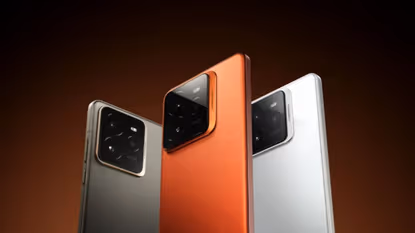 50MP कैमरा, 7200mAh बैटरी के साथ Realme GT7 लॉन्च, जानें फीचर्स