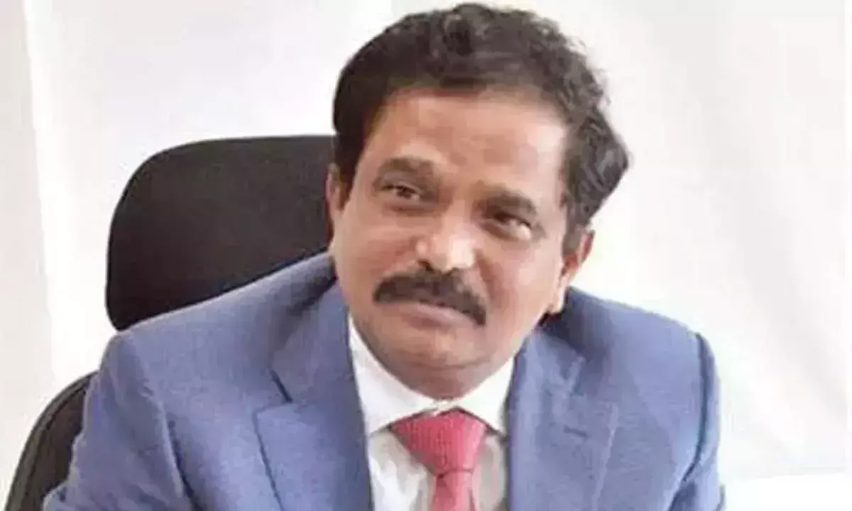 Andhra: पूर्व एपी खुफिया प्रमुख हैदराबाद में गिरफ्तार Andhra: पूर्व एपी खुफिया प्रमुख हैदराबाद में गिरफ्तार