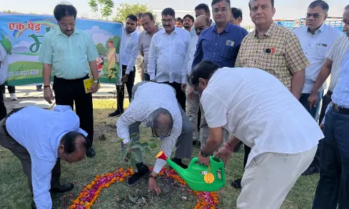 Baran: सड़क गुणवत्ता निरीक्षण यात्रा बारां पहुँची, पॉलीटेक्निक छात्रों ने की सड़कों की जांच