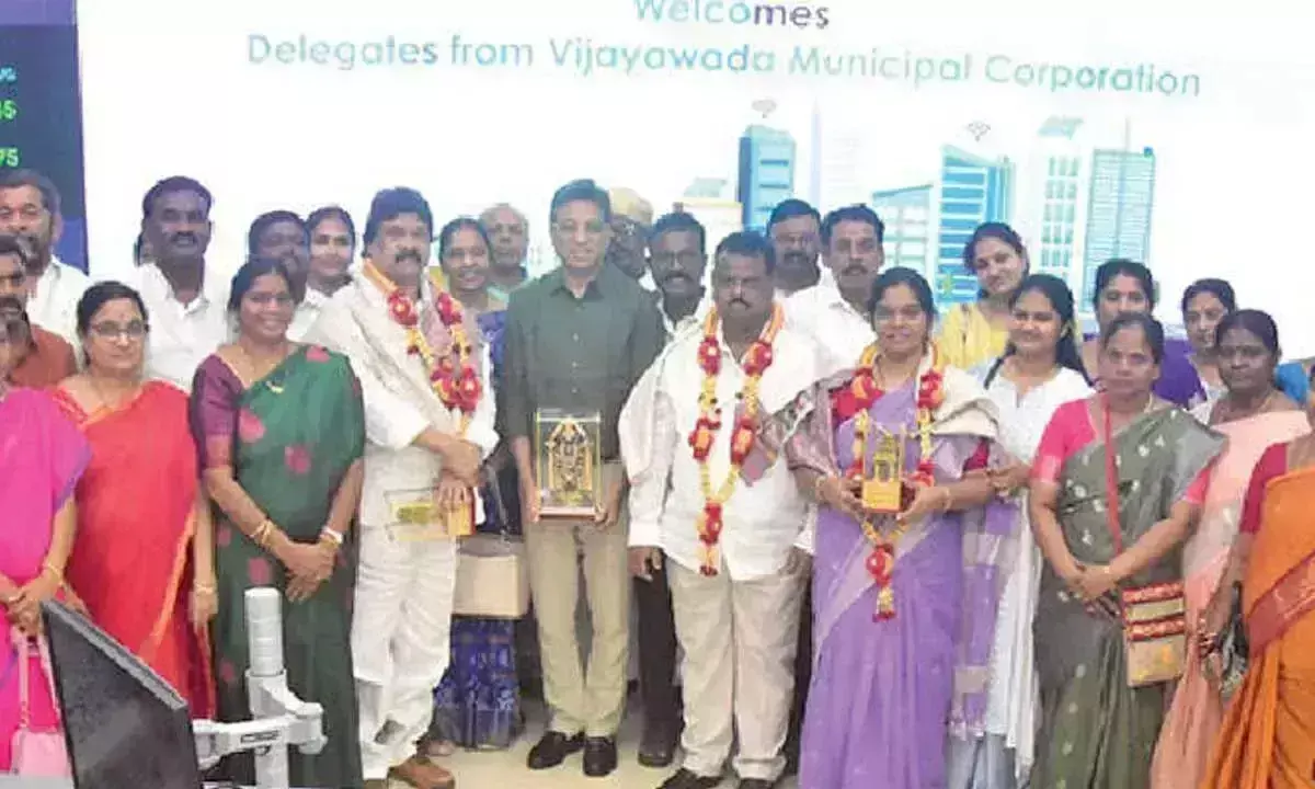 Andhra: VMC पार्षदों ने बेंगलुरु में विकास कार्यों का अध्ययन किया