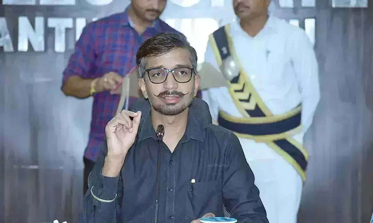 सरकारी योजनाओं का क्रियान्वयन पारदर्शी तरीके से किया जाना चाहिए: अनंतपुर Collector