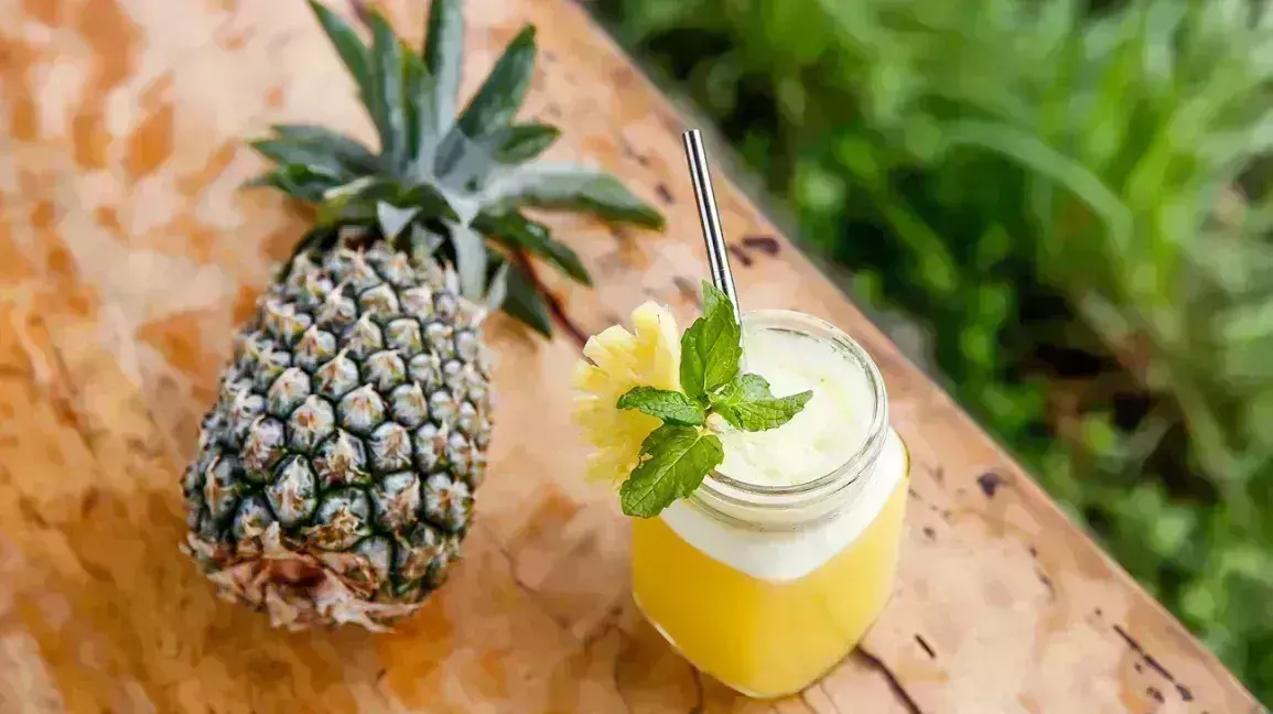 Pineapple juice स्वाद के साथ सेहत का भी रखें ख्याल Pineapple juice स्वाद के साथ सेहत का भी रखें ख्याल