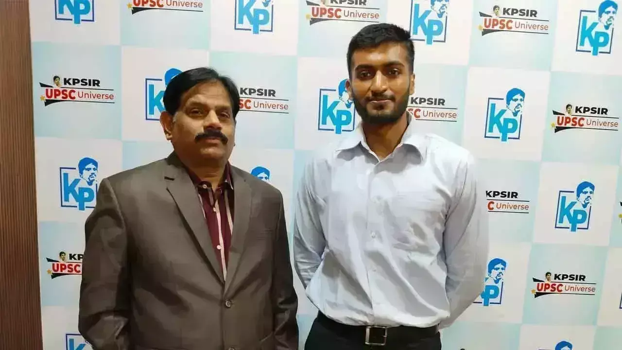 KP की 21वीं सदी की IAS अकादमी के 20 छात्र UPSC परिणामों में चमके