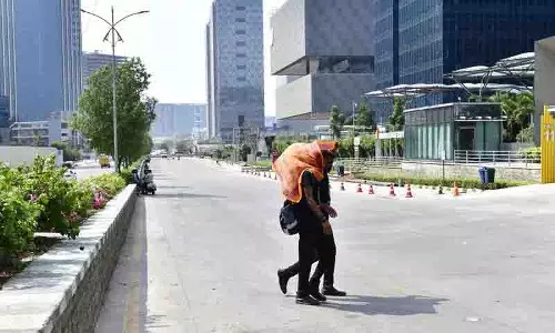 IMD-हैदराबाद ने राज्य के कुछ हिस्सों के लिए ‘रेड अलर्ट’ जारी किया IMD-हैदराबाद ने राज्य के कुछ हिस्सों के लिए ‘रेड अलर्ट’ जारी किया
