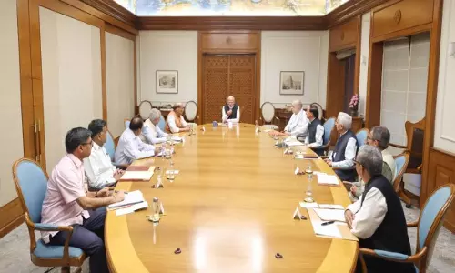 पहलगाम आतंकी हमला: PM Modi ने दो घंटे से अधिक समय तक सीसीएस बैठक की अध्यक्षता की पहलगाम आतंकी हमला: PM Modi ने दो घंटे से अधिक समय तक सीसीएस बैठक की अध्यक्षता की
