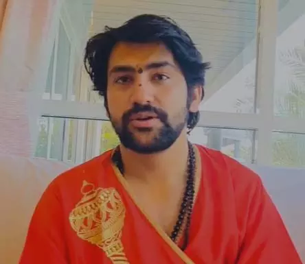 धीरेंद्र शास्त्री बोले, कौन कहता है कि आतंक का कोई मजहब नहीं होता, जरा पहलगाम की घटना को देखो धीरेंद्र शास्त्री बोले, कौन कहता है कि आतंक का कोई मजहब नहीं होता, जरा पहलगाम की घटना को देखो